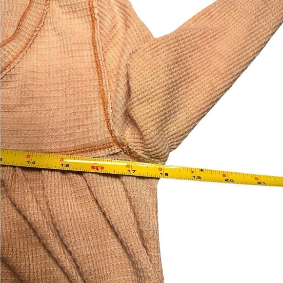 We the Free Orange Oversized Long Sleeve Waffle Knit Shirt Size Small - Picture 4 of 6